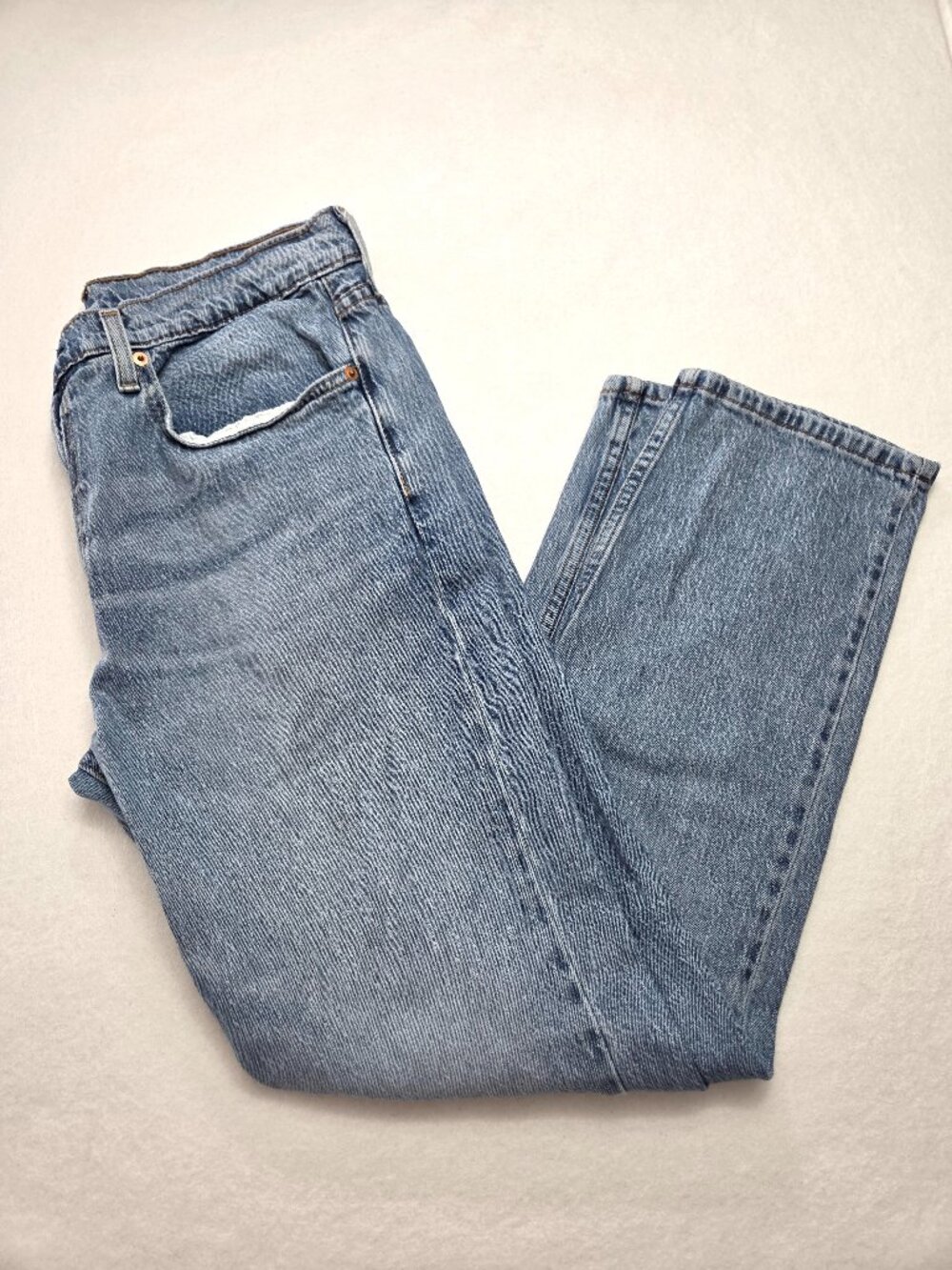 Levi’s 502 Men’s Jeans 36x32 Light Wash Blue Regular Taper Denim